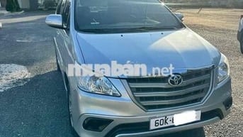 Toyota Innova 2016 2.0E - 200000 km