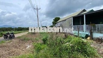 CẦN BÁN - ĐẤT Ở, ĐẦU TƯ -3 MẶT TIỀN, VỊ TRÍ ĐẸP, ĐẮC ĐỊA -