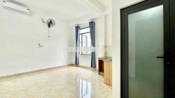 Căn hộ Studio cửa sổ trời cực rẻ ngay kế bên Đại học Văn Lang