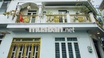 Bán Căn Góc 2 mặt tiền, Tân Sơn Nhì. 4 Tầng Full nội thất.