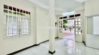 Hiếm, Bán Gấp, Lô Gốc, 73m2, 5 Tầng, dòng tiền tốt, 9PN.