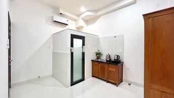 PHÒNG MỚI, NỘI THẤT CƠ BẢN, AN NINH 3' ĐI ĐH VĂN HIẾN TÂN PHÚ