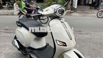 VESPA 50cc FULL LED BSTP 2022 5k km