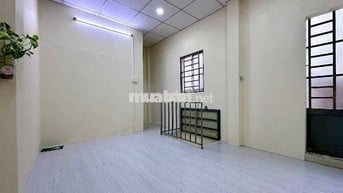 Bán nhà gần mặt tiền Đỗ Đức Dục, 16m2 chỉ 2 tỷ 15 SHR 2 tầng
