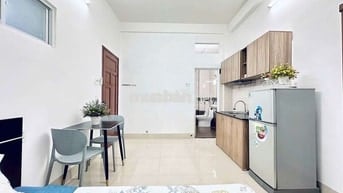 CHO THUÊ PHÒNG FULL NỘI THẤT - THANG MÁY - GẦN Q10
