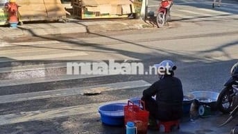 Mặt bằng ngay chợ Hóc Môn cho thuê