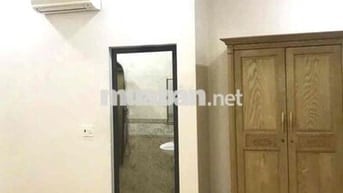 Cho Thuê nhà  2 lầu có. 3pn bên TTYT và đường DT 743  - Dĩ An