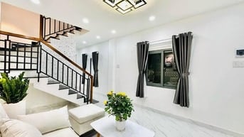 KẸT NỢ BÁN GẤP NHÀ DT 60M2 Đ.HOÀNG HOA THÁM -BT -GIÁ 1TỶ080TR 