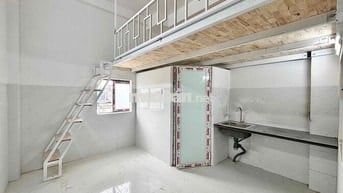 CHO THUÊ CĂN HỘ MỚI XÂY CỬA SỔ THOÁNG SẴN NỘI THẤT SÁT ĐH HUIT Ở LIỀN