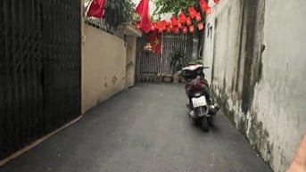 Bán Gấp - Nhà Phố Đông Quan - Cầu giấy - 85M - 3 Tầng - 2 thoáng 
