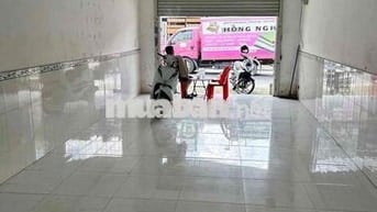 Nhà mt gần chợ chữ S, xtđ Hóc Môn. khu kd sầm uất