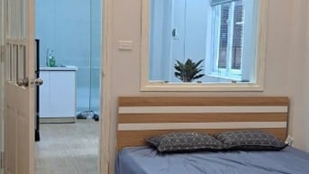 Cho thuê nhà riêng 2 tầng, phố Ông Ích Khiêm, quận Ba Đình