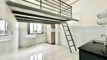 PHÒNG TRỌ GÁC CAO 1M7 SẴN NỘI THẤT CƠ BẢN NGAY SÁT TRỤC PHẠM VĂN ĐỒNG