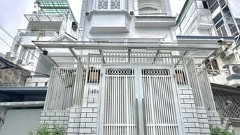 Nhà đẹp giá rẻ Huỳnh Văn Bánh- Q.Phú Nhuận - 58m2- giao ngay chính chủ