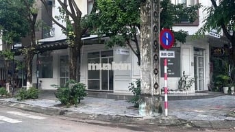 ✅ Cho thuê mặt bằng góc 2 MT Khúc Hạo - Sơn Trà - 15 Triệu