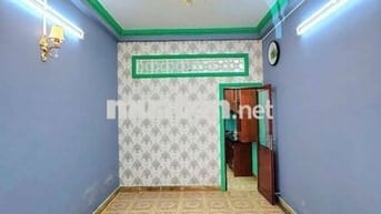 Nhà 2 tầng, BTCT, 2pn, 2wc, sổ hồng riêng