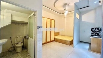CHÍNH CHỦ STUDIO TÁCH BẾP ĐẦY ĐỦ NỘI THẤT, THUẬN TIỆN QUA TRUNG TÂM