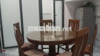 300 m có chợ 800 m tới Đại học mở Đại học Sài Gòn