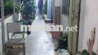 Căn hộ chung cư Chợ Quán 35 m2, 2 phòng ngủ thoáng mát, sát Quận 1 cũ.