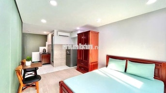 Căn hộ siêu rộng thoáng mát tại Phan Xích Long ngay cạnh phố ẩm thực