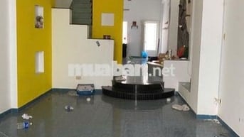 Nhà hẻm XH Nguyễn Công Hoan, 4 phòng rộng 4 x 18 nhà trệt, 2 lầu