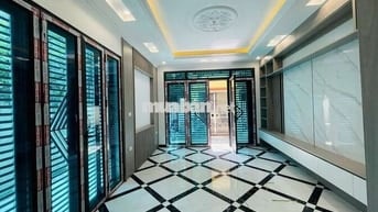 NHÀ 5 TẦNG LÔ GÓC , SIÊU THOÁNG
