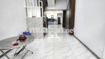 MB trệt suốt 4 x 23 và 5 phòng full NT ở và shop ,salon, VP