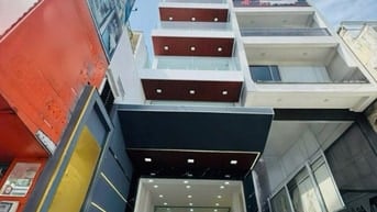 SIÊU PHẨM NHÀ 6 TẦNG MẶT TIỀN HỒ BÁ KIỆN, QUẬN 10 – CÓ THANG MÁY,