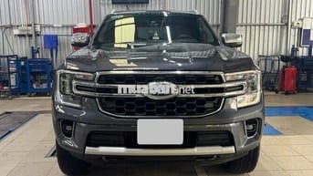 FORD EVEREST TITANIUM 1 CẦU 2022 - 35000 km