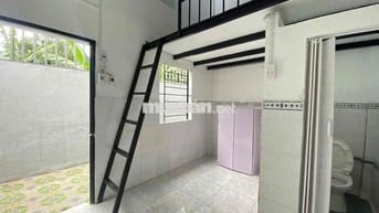Phòng máy lạnh gác cao Free 2 xe