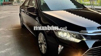 Toyota Camry .20E 2019 đen cọp