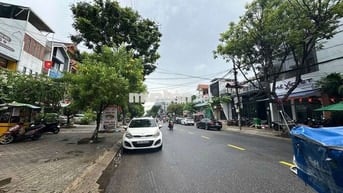 Hoa Hồng 🌹🌹 1% Nhờ DV Bán Nhà 3 tầng MT  đường Lê Thanh Nghị
