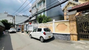 Bán nhanh lô đất 75m2- Gần Phạm Văn Đồng- Xây 5 tầng- HXH - 88tr/m2