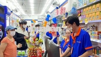 Hiếm có khó tìm-góc 222 Lạc Long Quân-vip 3 tầng- dt khủng 7x17m-13 tỷ