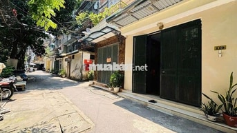BÁN NHÀ TẬP THỂ VẠN BẢO – TRUNG TÂM BA ĐÌNH ,80M, 2 NGỦ ,ÔTÔ ĐỖ CỬA.