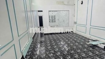 MT L Q Định 4x17 vỉa hè rộng 4 tầng lầu yaga,spa, pkham, shop