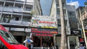 💥 Nhà 6x19m Trần Quang Khải Q1, Trệt + Lầu, Giá 65tr/tháng 🏠🔥