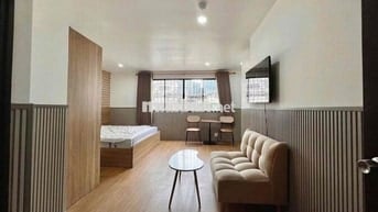 CHO THUÊ CĂN HỘ TÁCH BẾP BAN CÔNG CÓ BỒN TẮM NGAY PHỐ NHẬT QUẬN 1 RẺ