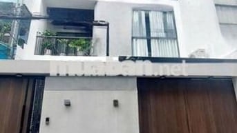 NHÀ ĐẸP GIÁ TỐT - 33B Đặng Văn Ngữ, P.10, Q.PN - Thang Máy - Sàn Suốt