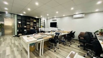 Cực phẩm mặt phố Nguyễn Trãi– Sàn đẹp, view sáng, nhanh tay thuê ngay!