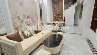 Bán nhà đẹp phố Trạm Long Biên - 5 tầng - full nội thất chỉ việc về ơt