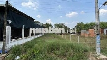 Chủ ngộp bán lô đất Đ.Suối Lội - Tân Thông Hội, DT 140m2 giá 650tr SHR