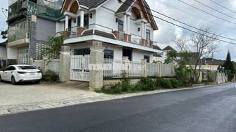 Cho thuê villa sân vườn 6 phòng phường 8 đà lạt 23 triệu/tháng