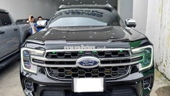 Ford Everest 2023 Titanium AT 4x4 - Full LS hãng