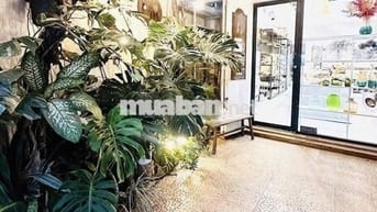 !!! TING TING !!! NHÀ NGUYÊN CĂN GÓC 2 MẶT TIỀN NGAY TRUNG TÂM QUẬN 1