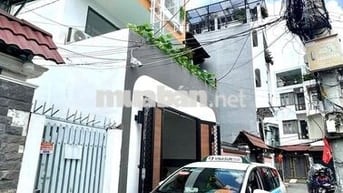 BÁN NHÀ LÔ GÓC, 2 TẦNG, HẺM XE TẢI, 5.5M x 11M, 3 PHÒNG NGỦ ,3WC