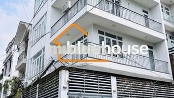 NHÀ 2 MT ĐƯỜNG HẬU GIANG KHU SÂN BAY DT: 7X15M TRỆT 3 LẦU CHO THUÊ