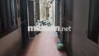BÁN NHANH NHÀ DÂN XÂY- 5 TẦNG - NGÕ THOÁNG