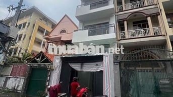 Cho thuê toà nhà đẹp 4,3x20, MT đường Hồ Biểu Chánh, PN