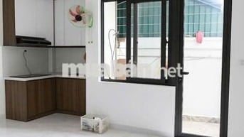 Bán chung cư mini 2PN, 1VS, 50m2, đầy đủ PCCC tại Chùa Láng, Đống Đa